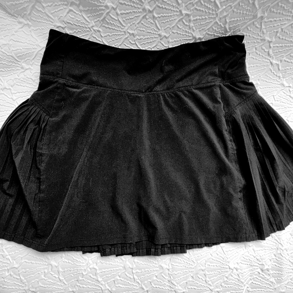 Athleta Black Backspin Skort Sz S Pleated Tennis Golf Pickleball Skirt UPF- 50+